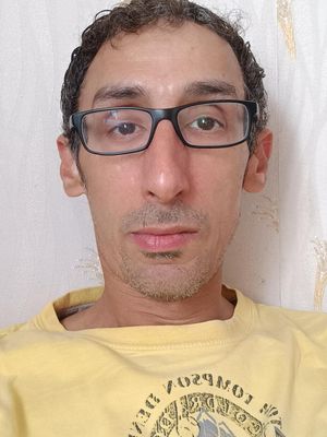 Azer, 40