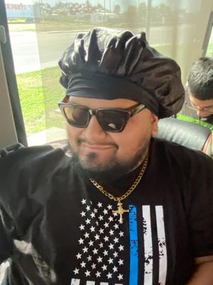 Marcos, 24