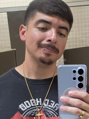Jose, 33