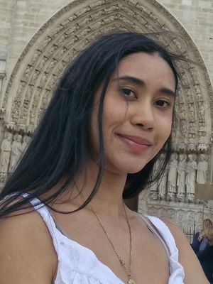 Alejandra, 30