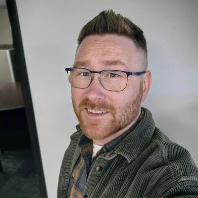 Chris, 34