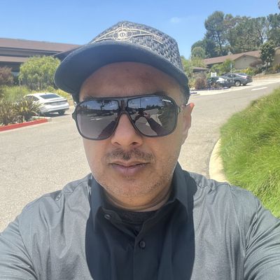 Jorge, 51