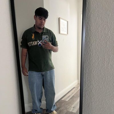 Sebastian, 20