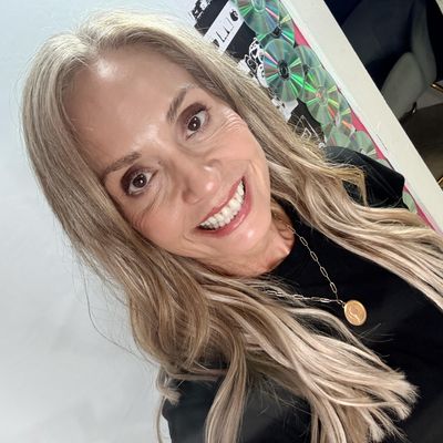 Pamela, 57