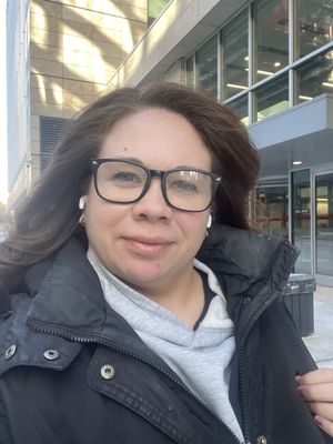 Ana Raquel, 38