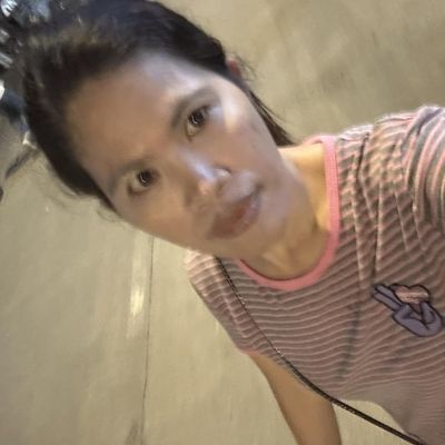Lee, 44