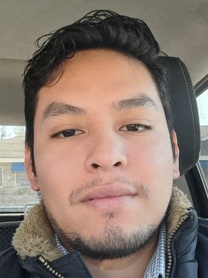 Daniel, 28