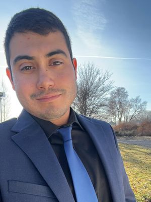 Chuy, 31