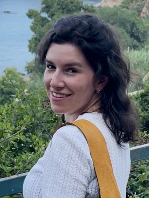 Alessandra, 29