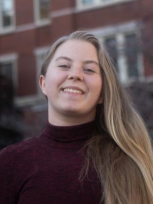 Catherine, 22