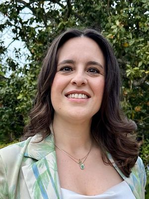 Alice, 37
