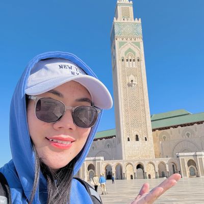 Mia, 31