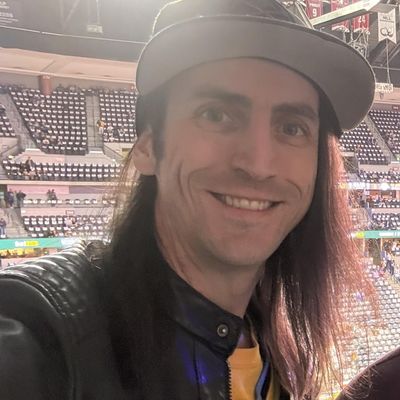 Tony, 36