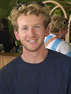 Simon, 23