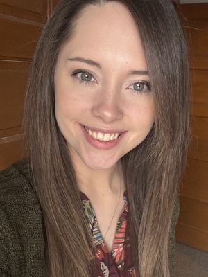 Alexis, 26