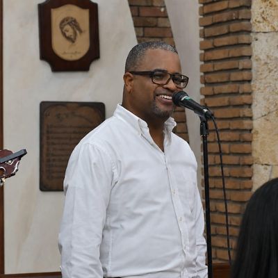 Juan Carlos, 46