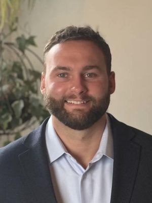 Maxwell, 27