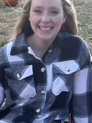 Rylee, 21