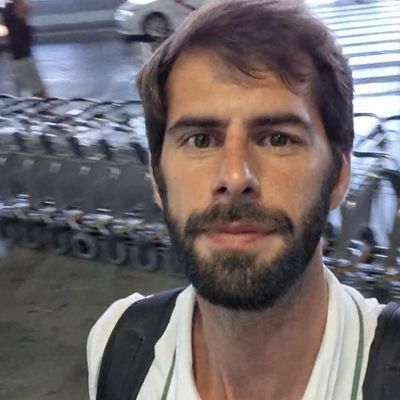 Francisco, 31