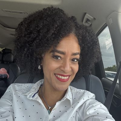 Daphne, 42