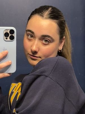 Ella, 20
