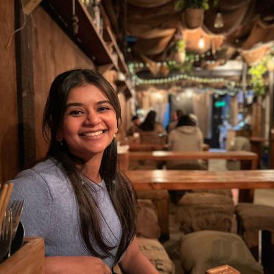 Ria, 30