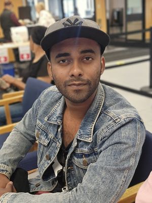 Dion, 22