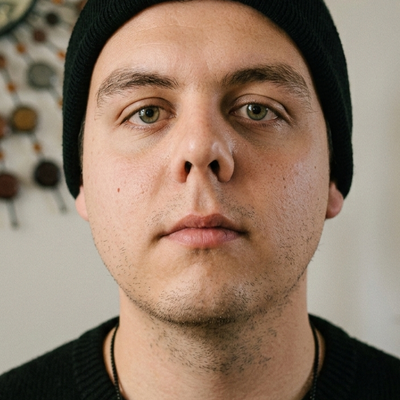 Andrew, 27