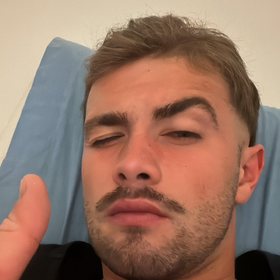 Tommy, 25