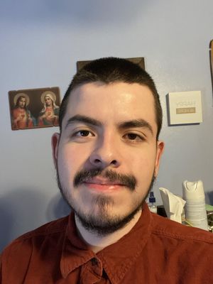 Adolfo, 21