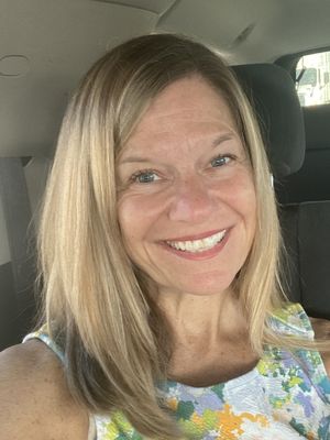 Alexandra, 51
