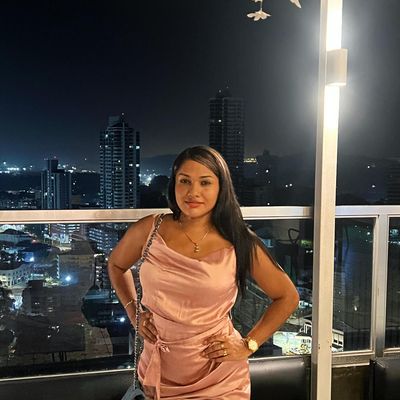 Sheyla, 35