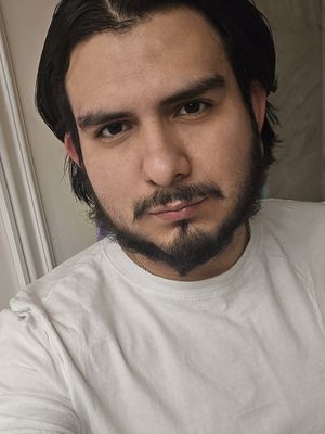 Carlos, 27