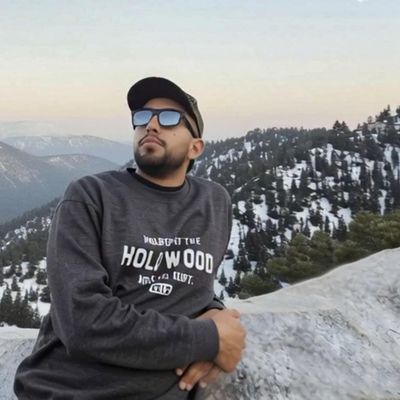 Camilo, 30