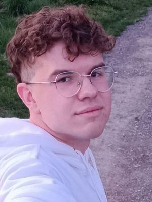 Wiktor, 21