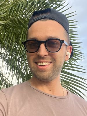 Mark, 29