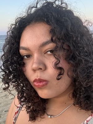 Constanza, 21