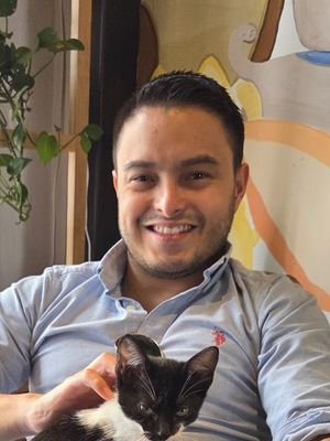 Andres, 32