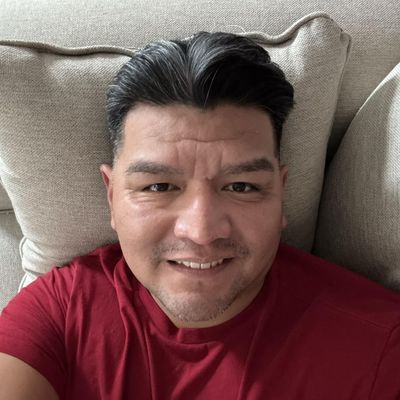 Victor, 40