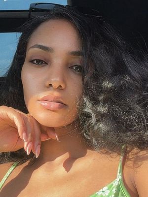 Rachel, 29