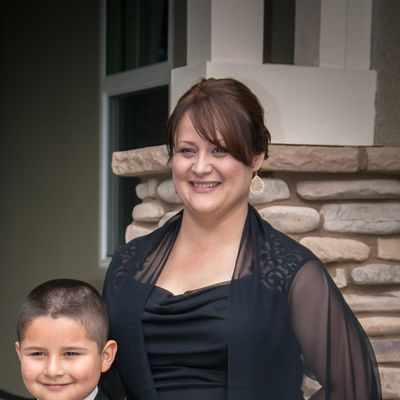 Veronica, 49