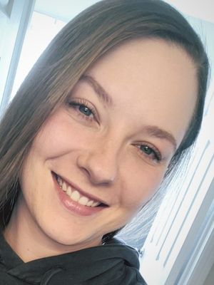 Christina, 29