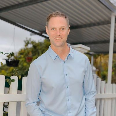 Justin, 48