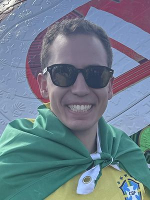 Joao, 25