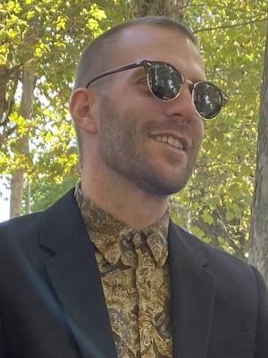 Jonathan, 39