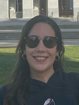 Valentina, 28