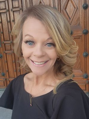 Jennifer, 54