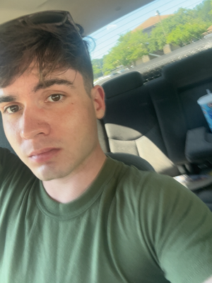 Daniel, 22