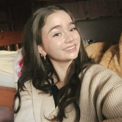 Cecilia, 18