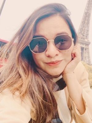 Eliana Marcela, 34